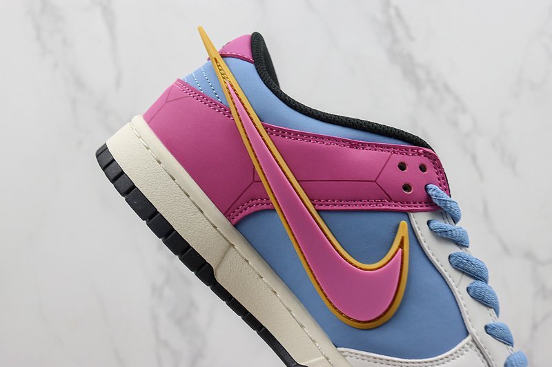 Nike SB Dunk Low "Pink/Blue/White Saint Seiya" фото № 4