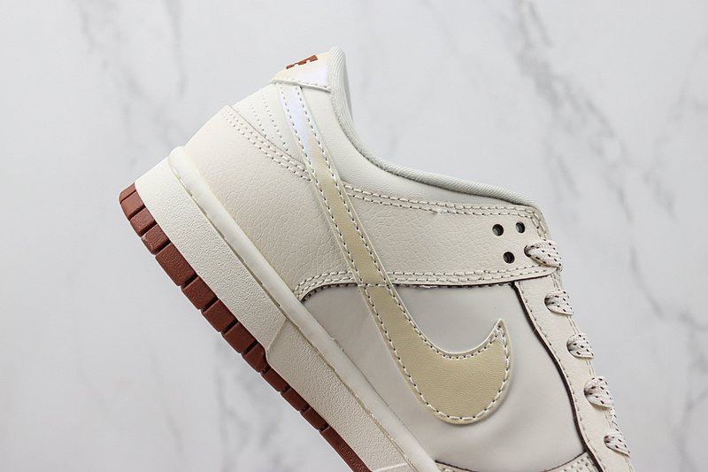 MLB x Nike SB Dunk Low "Light Brown" фото № 4