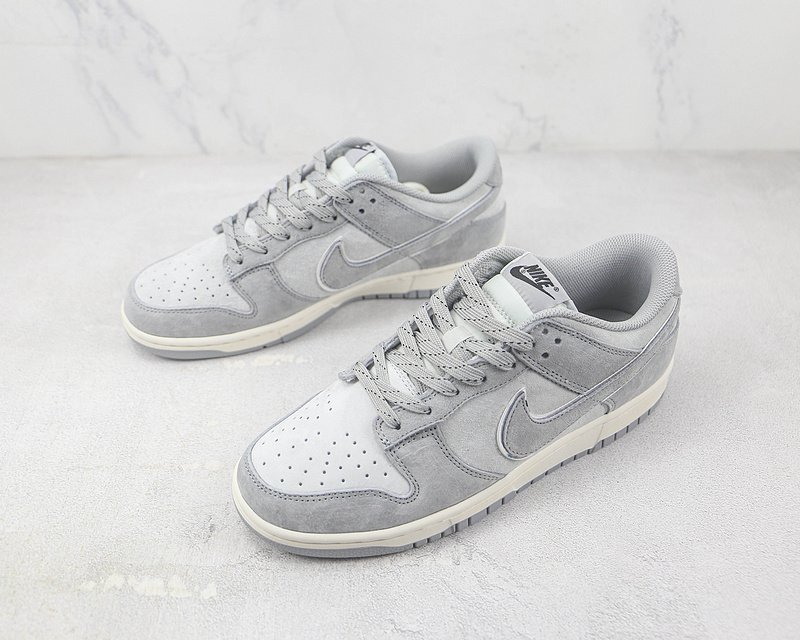 Otomo Katsuhiro x Nike SB Dunk Low "Steamboy OST/Grey" фото № 5