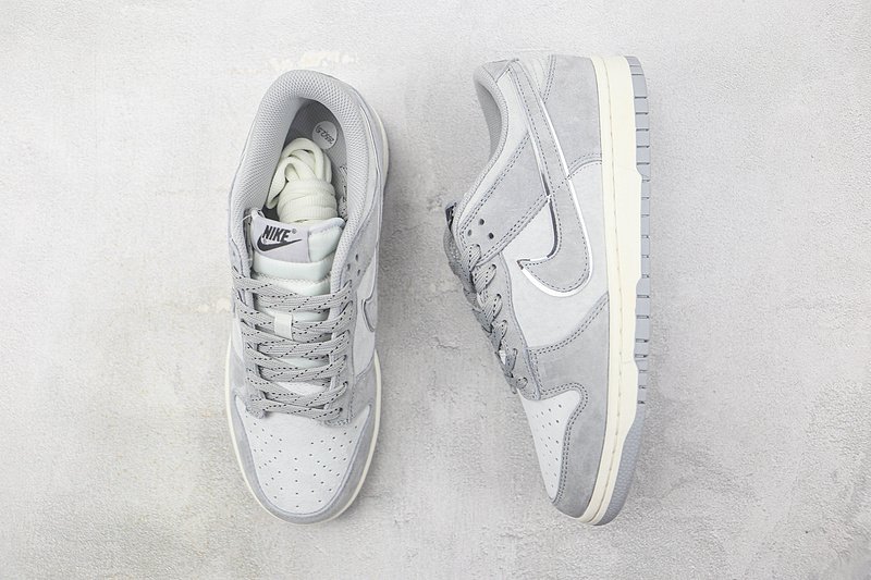 Otomo Katsuhiro x Nike SB Dunk Low "Steamboy OST/Grey" фото № 7