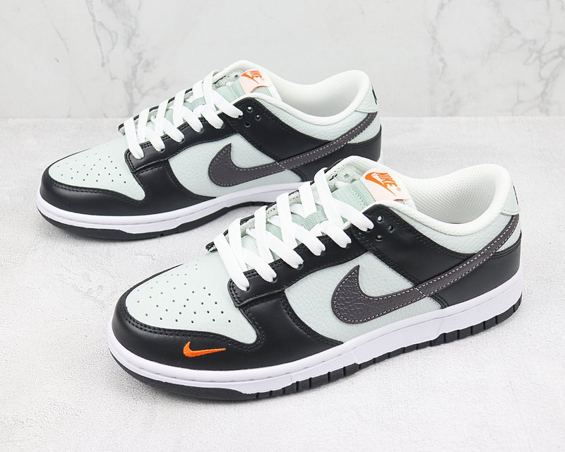 Nike Dunk Low "White/Black/Mini-Swoosh" фото № 5