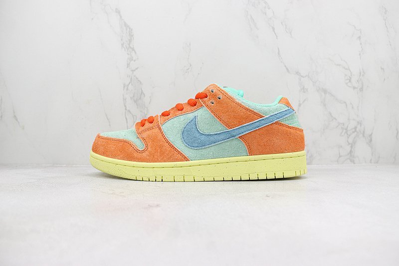 Nike Dunk Low "Orange/Emerald Rise" фото № 2