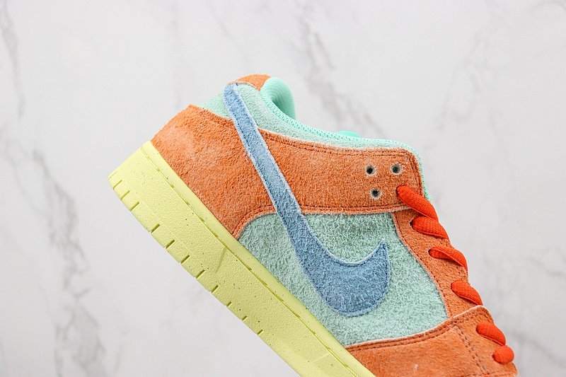 Nike Dunk Low "Orange/Emerald Rise" фото № 3