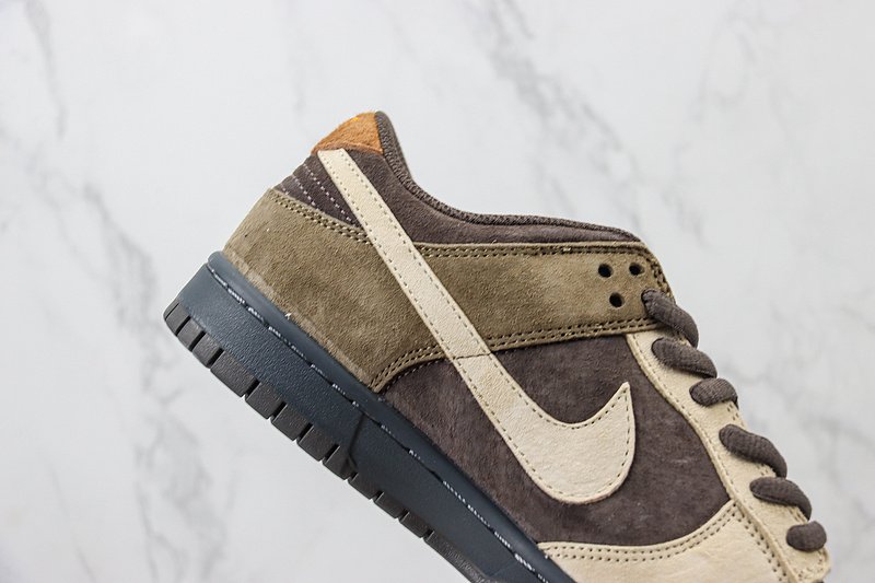 Otomo Katsuhiro x Nike Dunk Low "Dark Mocha/Cream" фото № 3