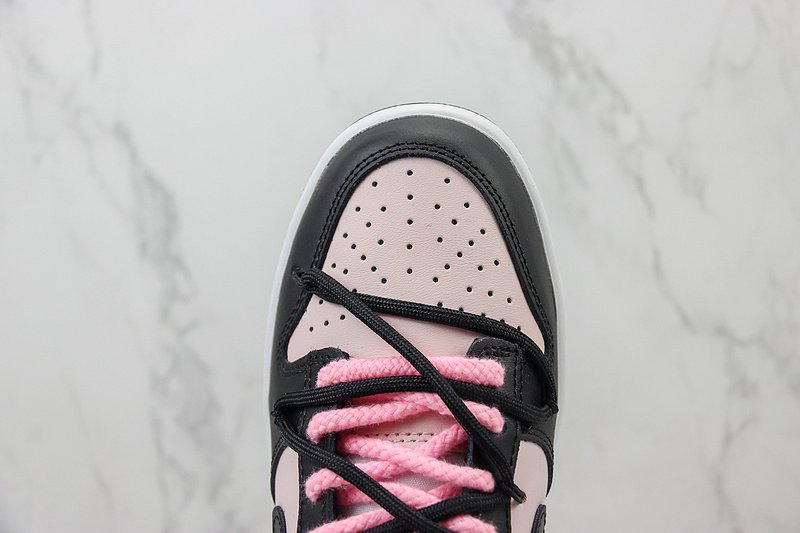 Nike Dunk Low "Pink Foam/Black" фото № 4