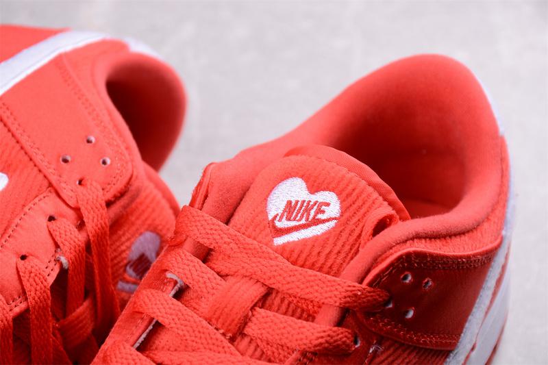 Nike Dunk Low Valentine's Day "Red/Pink" фото № 5