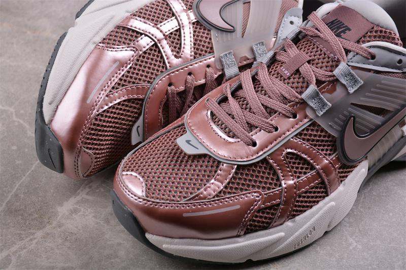 Nike V2K Run "Brown" фото № 7