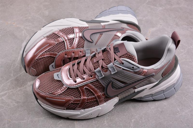 Nike V2K Run "Brown" фото № 6