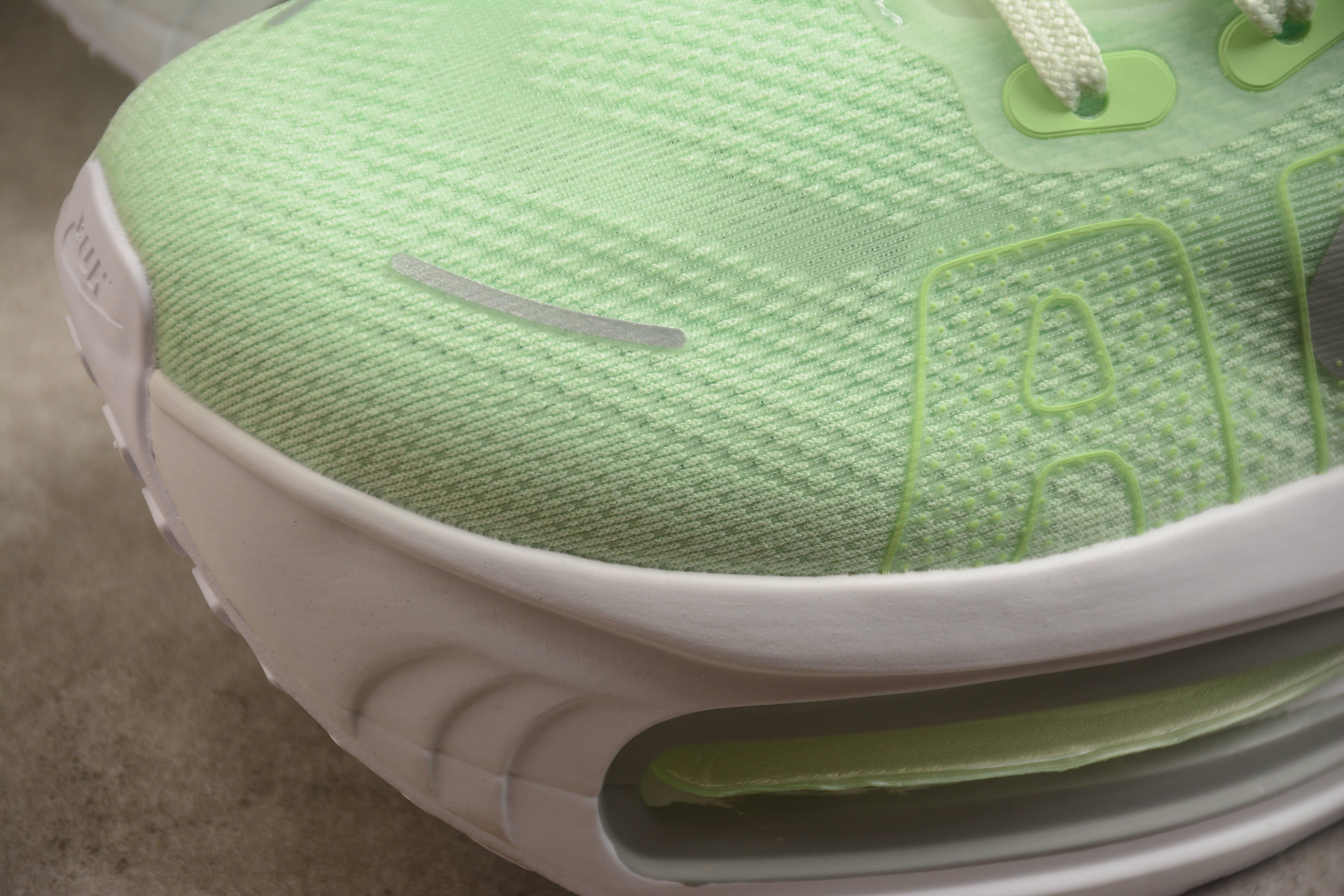 Nike Vomero Premium "Light Menta/Green Tint" фото № 4