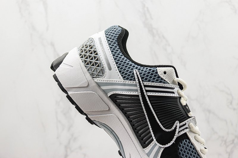 Nike Zoom Vomero 5 "Dark Grey/Black/White" фото № 4