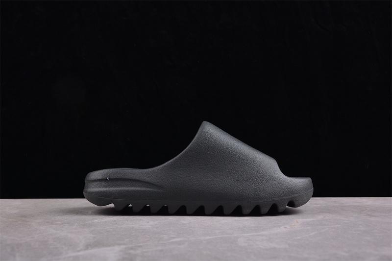 Adidas Yeezy Slides "Dark Onyx" фото № 6