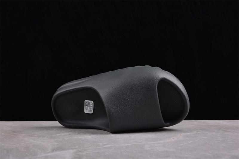 Adidas Yeezy Slides "Dark Onyx" фото № 3