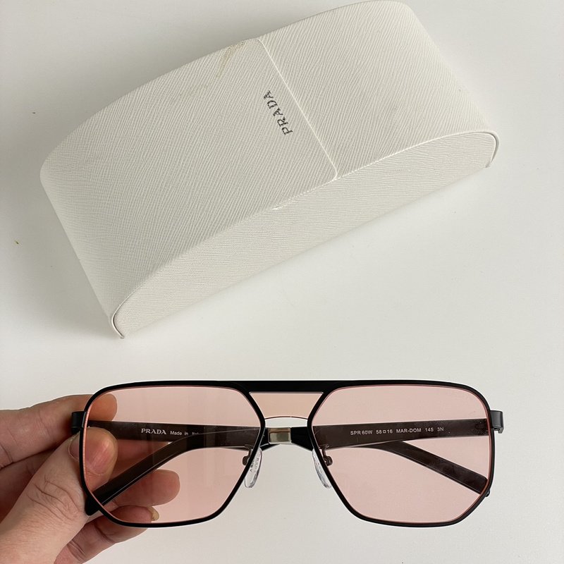 Солнцезащитные очки Prada Small White Logo Inscription "Pink" фото № 2