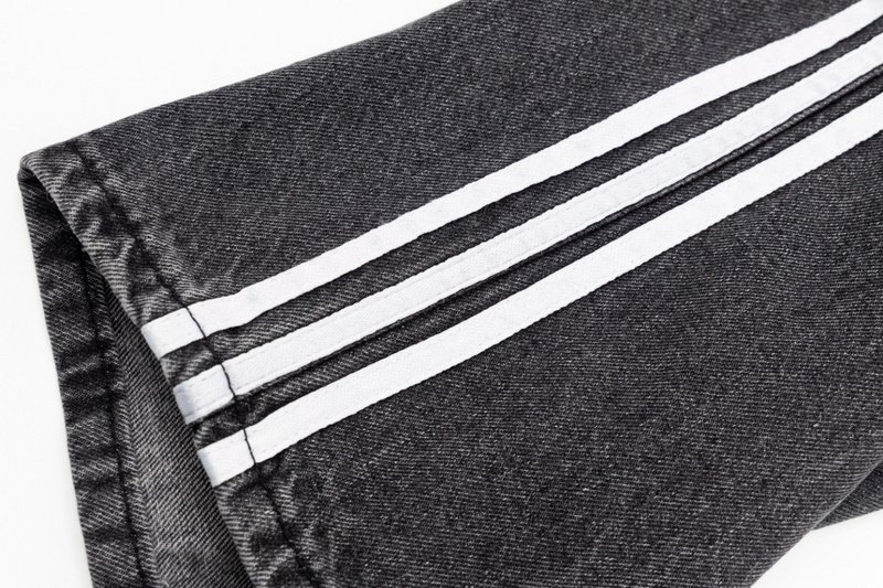 Джинсы Balenciaga X Adidas Wide Style "Gray" фото № 4