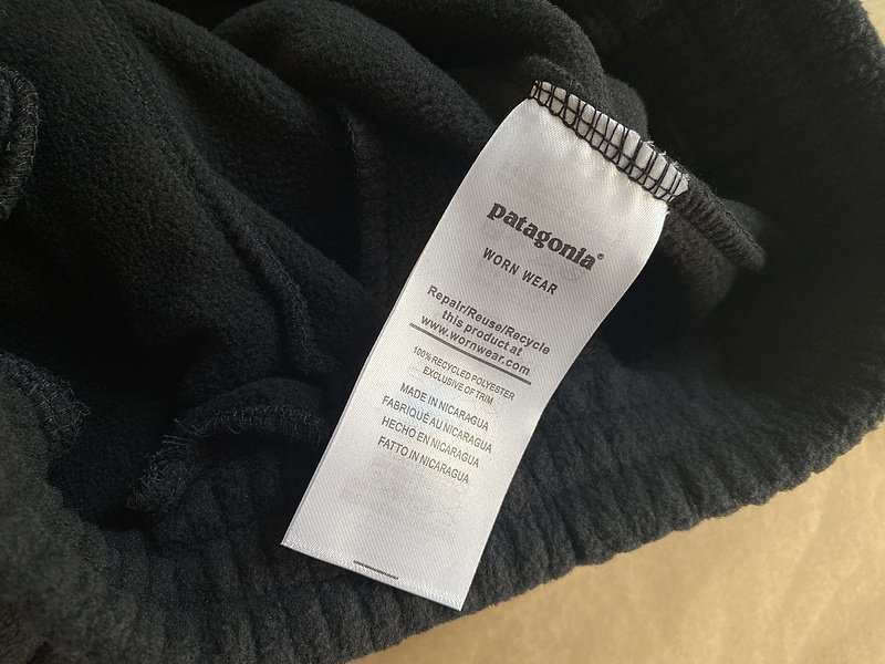 Штаны Patagonia Small Logo With Mountains "Black" фото № 7