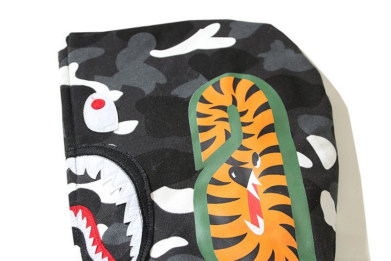 Худи A Bathing Ape Pocket Camouflage Shark On Hood Zip "Black" фото № 5