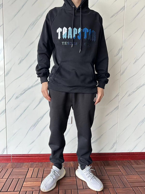 Худи Trapstar Logo Lettering With Multicolor Letters And Wide Pocket Front "Black" фото № 8