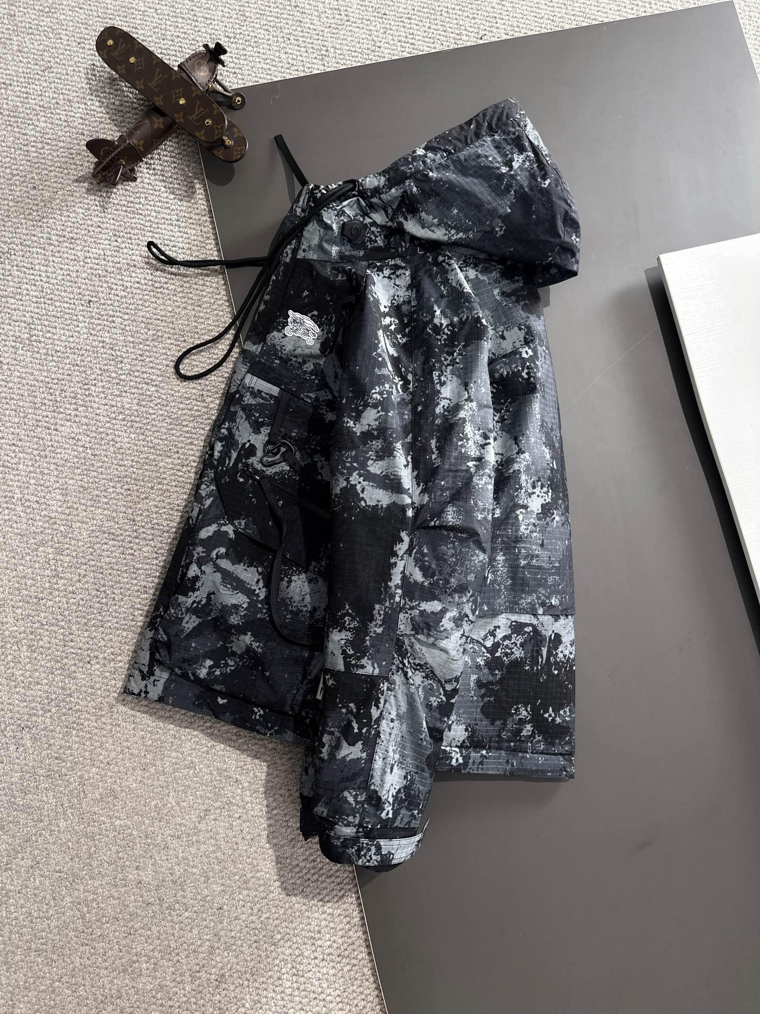 Куртка Burberry Frontside White Warrior And Horse Dark Outline "White" фото № 7