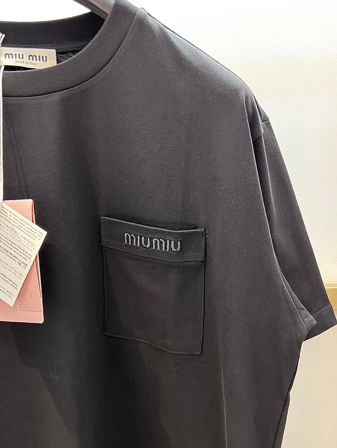 Футболка Miu Miu Frontside Logo On Frontside Pocket Miu Miu "Black" фото № 2