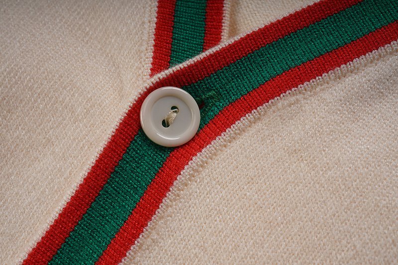 Кардиган Gucci With Stripe On The Sleeve "Cream" фото № 6