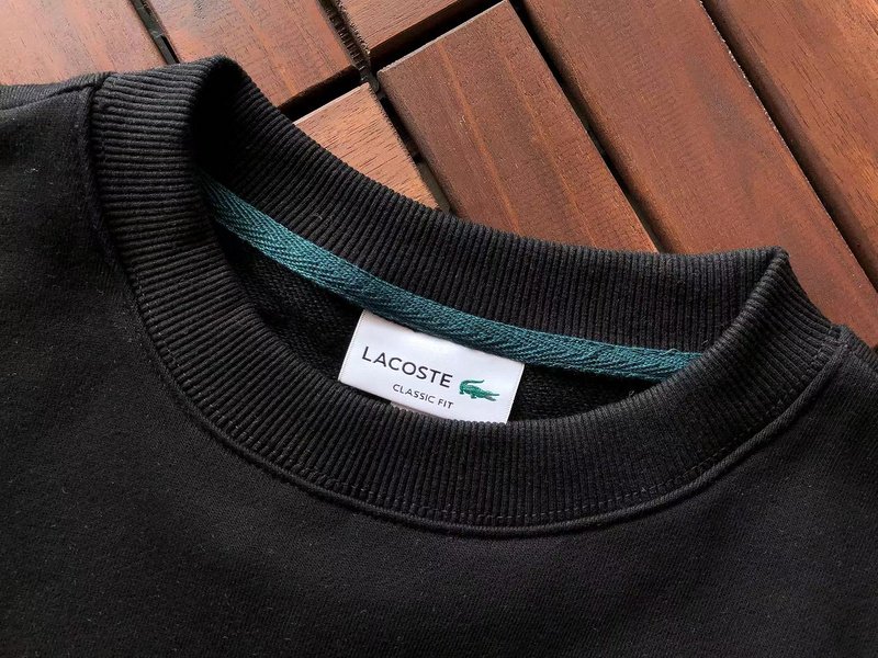 Свитшот Lacoste Plain And Small Logo Front "Black" фото № 3
