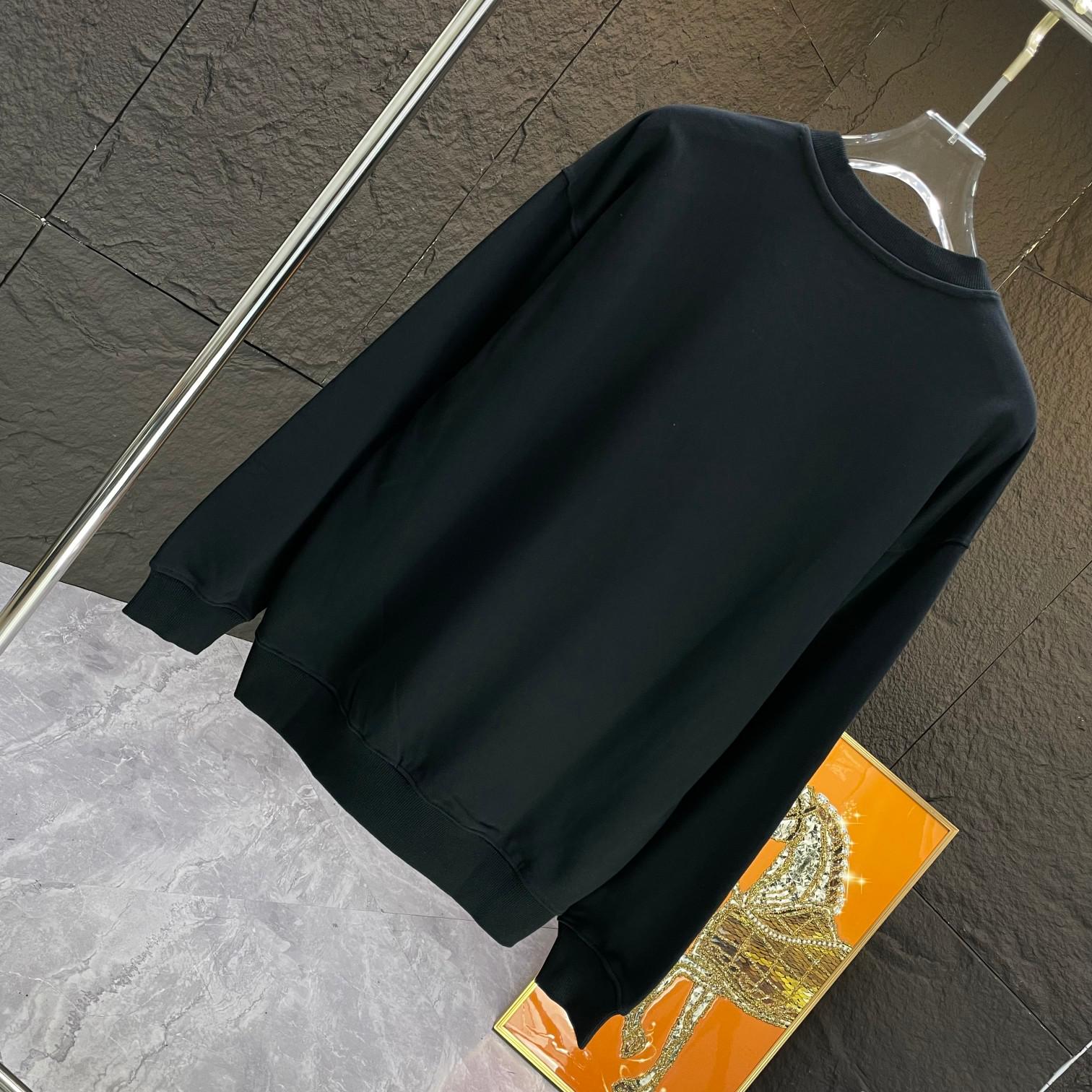 Свитшот Burberry Frontside Print On The Shoulder Warrior And Horse "Black" фото № 2