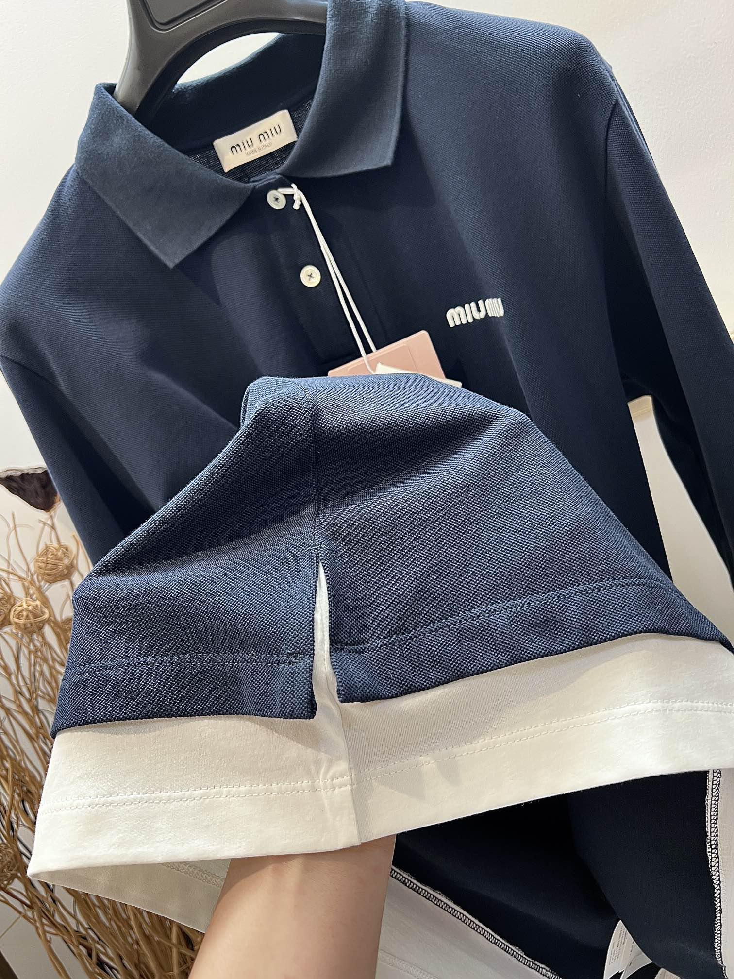 Свитшот Miu Miu White Frontside Logo On The Dark Fabric "Blue" фото № 5