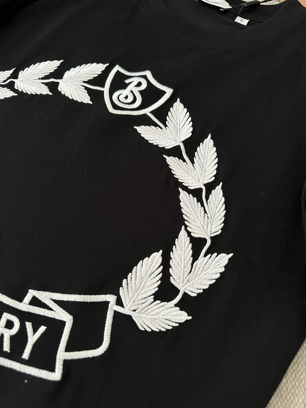 Футболка Burberry Beautiful Wreath Print "Black" фото № 6