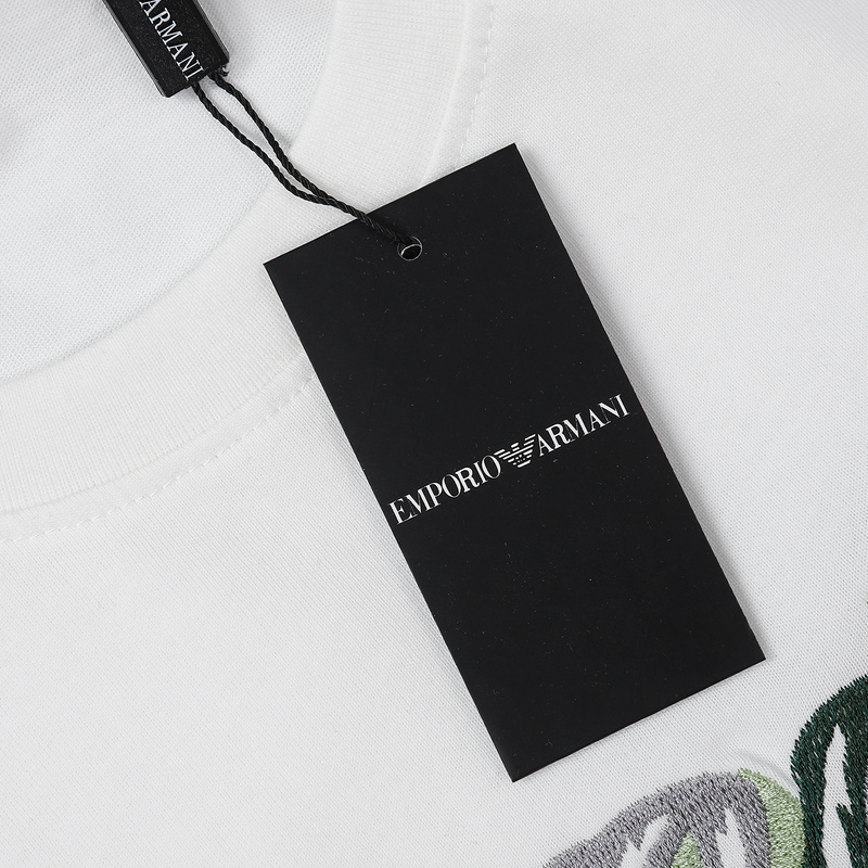 Футболка Emporio Armani With An Embroidered Logo "White" фото № 6