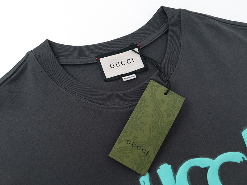 Футболка Gucci With A Logo Painted With Spray Paint "Gray" фото № 4