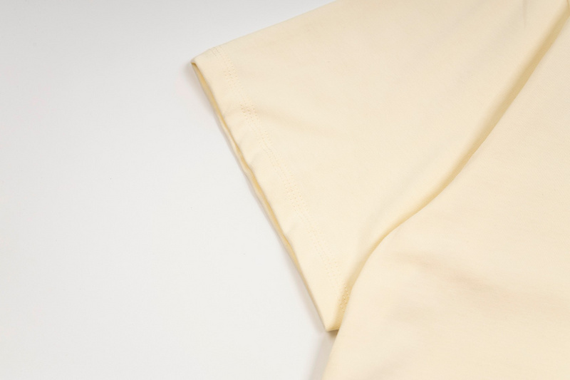 Футболка Gucci Graffitti Logo "Beige" фото № 2