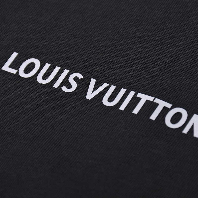 Футболка Louis Vuitton LV on the chest "Black" фото № 7