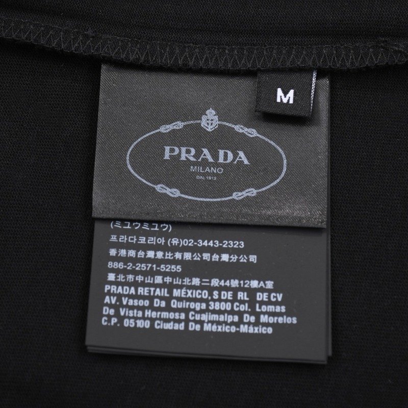 Футболка Prada Solid Color With Triangular Logo "Black" фото № 4