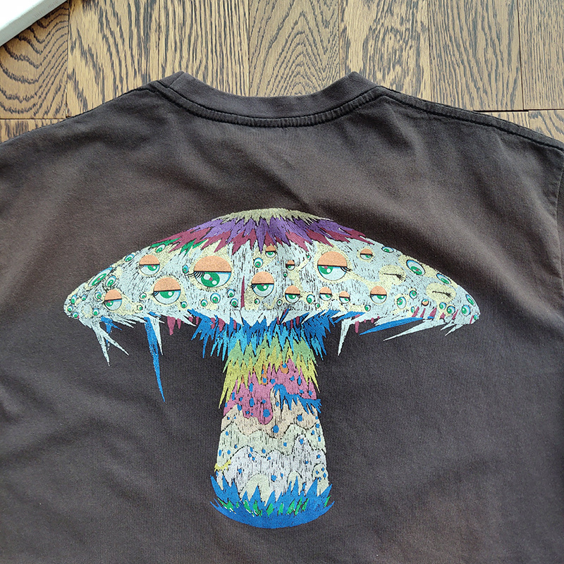 Футболка Takashi Murakami Fly Agaric "Gray" фото № 3