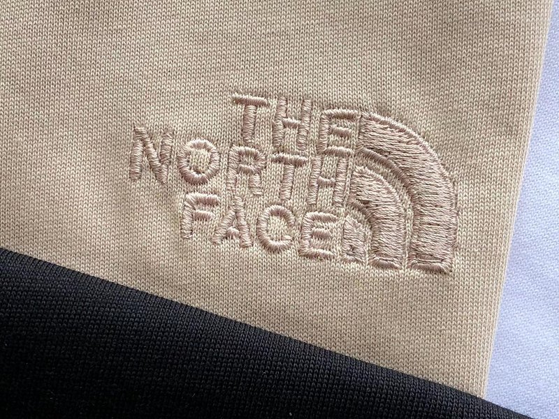 Футболка The North Face Embroidered Front Logo And Logo Inscription Back "Beige" фото № 3