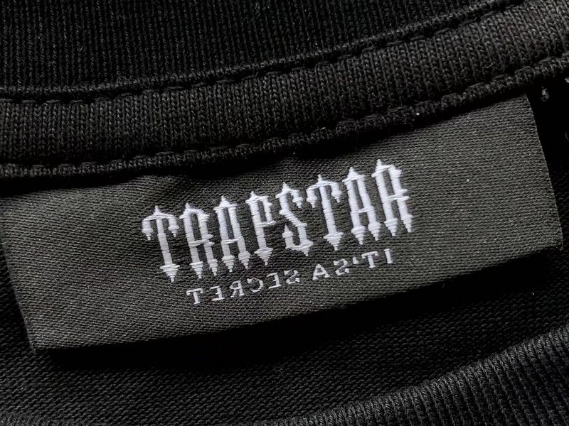 Футболка Trapstar Logo With Chain "Black" фото № 3