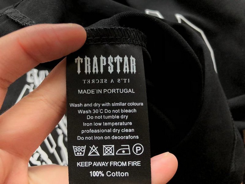 Футболка Trapstar Logo With Chain "Black" фото № 6