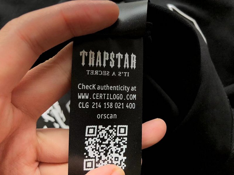 Футболка Trapstar Logo With Chain "Black" фото № 7