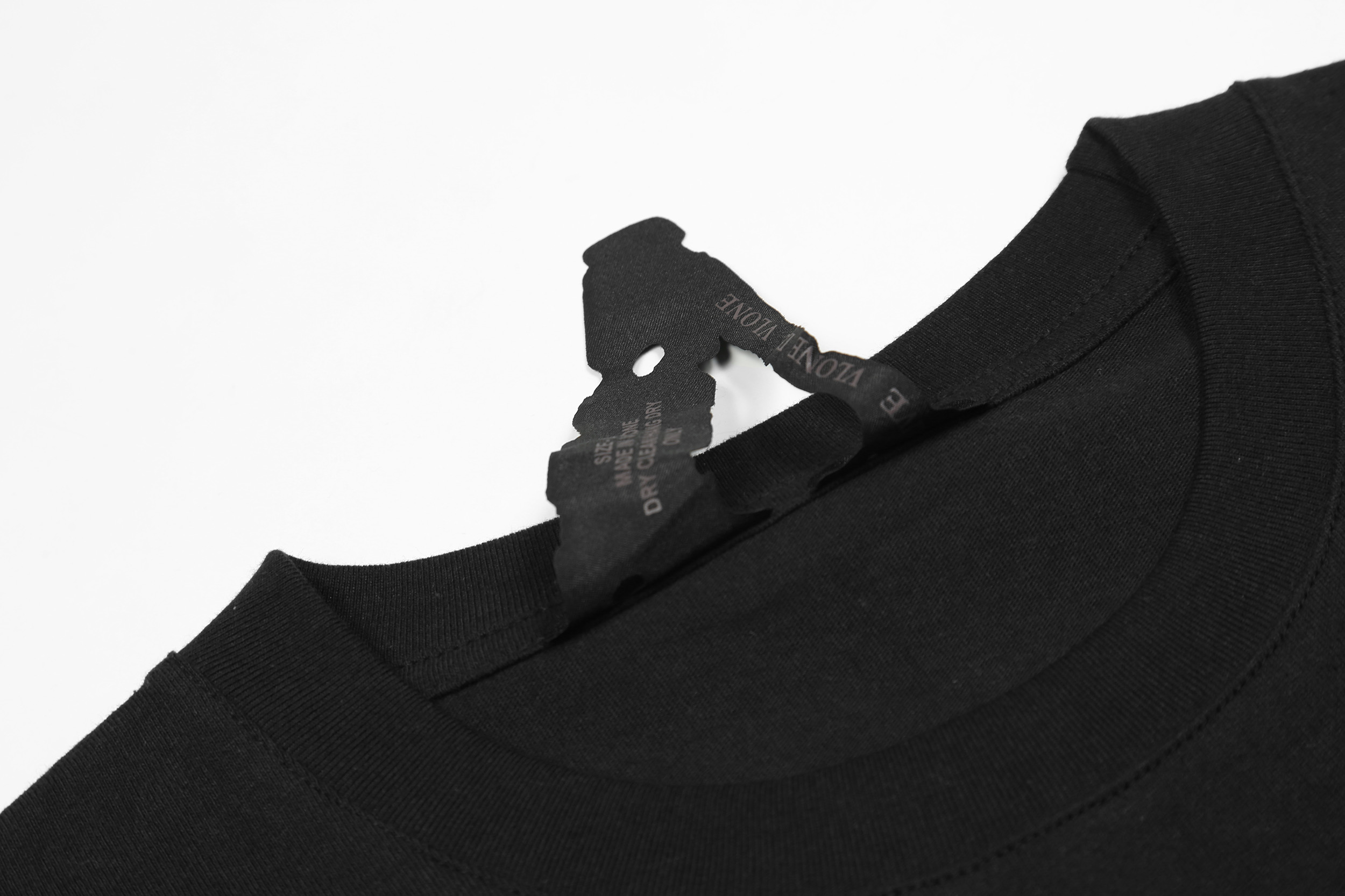 Футболка Vlone Freeluater Skeleton Middle Finger "Black" фото № 8