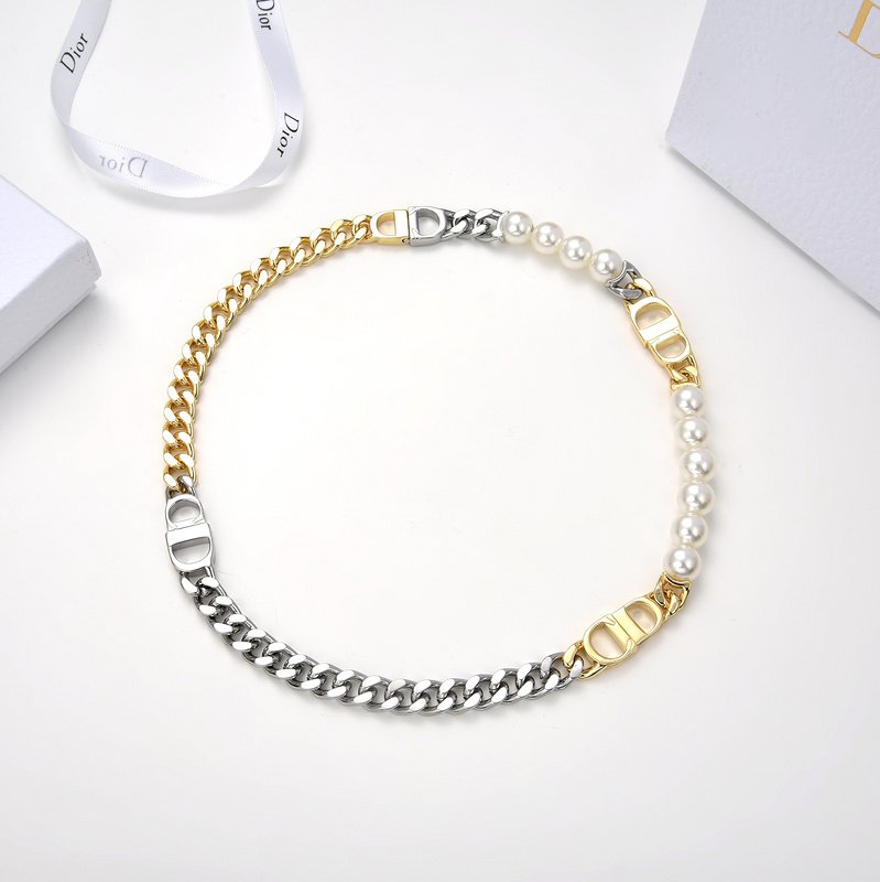 Ожерелье Dior Pearl And Logo Decorated - Divided Into Segments "Gold" фото № 4