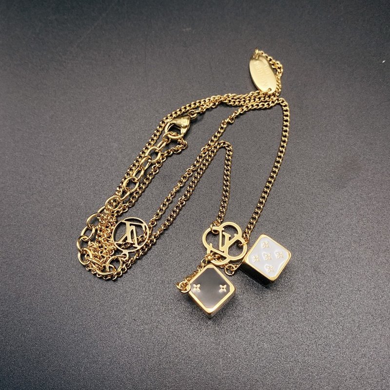 Подвеска Louis Vuitton Decoration With Logo - Dice "Gold" фото № 4