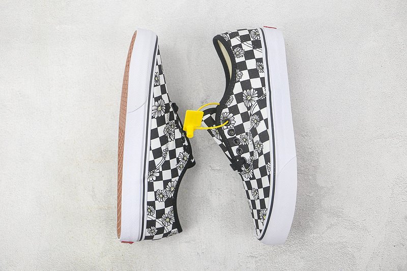 Vans Authentic "Black Flowers/Checkboard" фото № 6