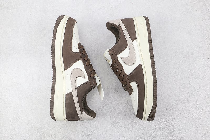Nike Air Force 1 07 Low "White/Mocha/Brown" фото № 6