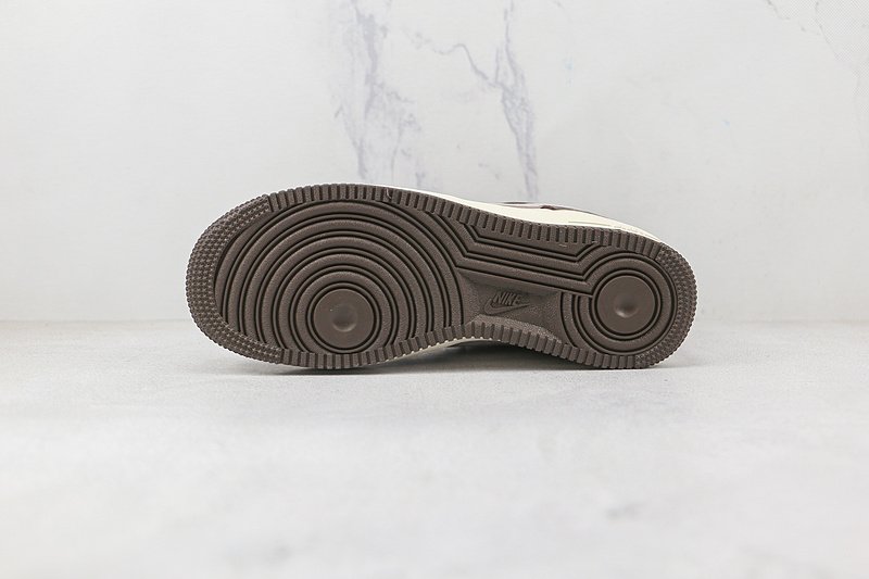 Nike Air Force 1 07 Low "White/Mocha/Brown" фото № 8