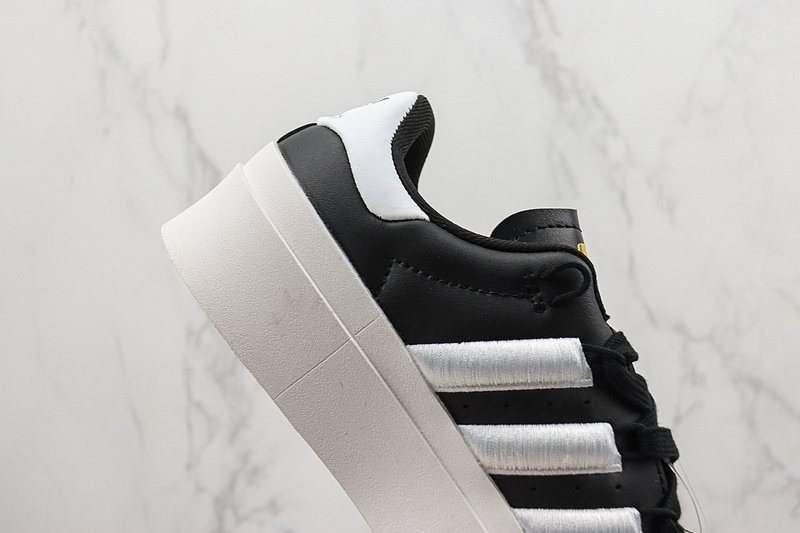 Adidas Superstar Bonega "Core Black/Cloud White/Gold Metallic" фото № 4