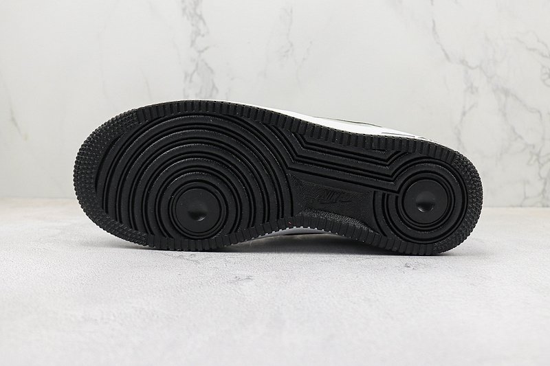 Nike Air Force 1 Low «White/Black» фото № 8