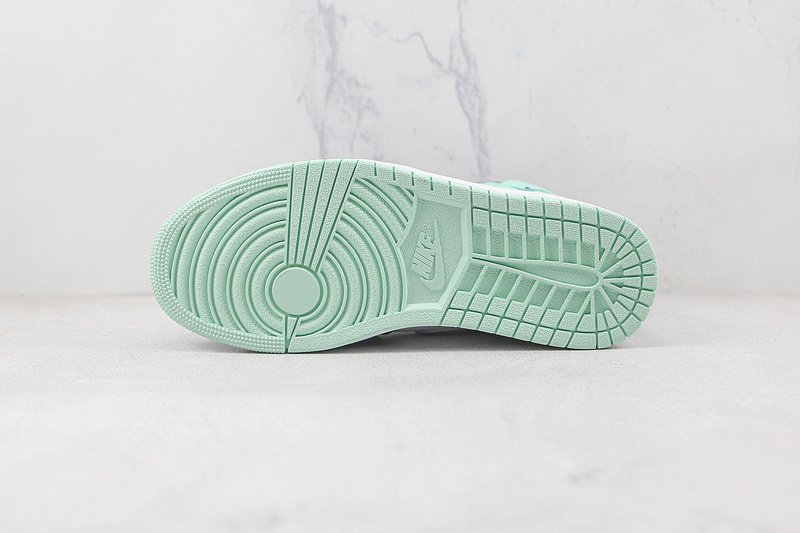 Air Jordan 1 Mid "Mystic Navy Mint Foam" фото № 9