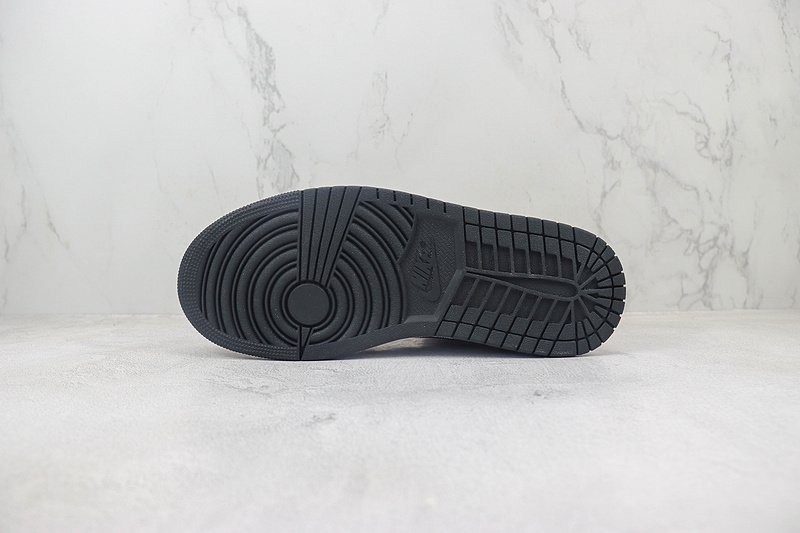 Air Jordan 1 Mid "Chicago/Black Toe" фото № 8