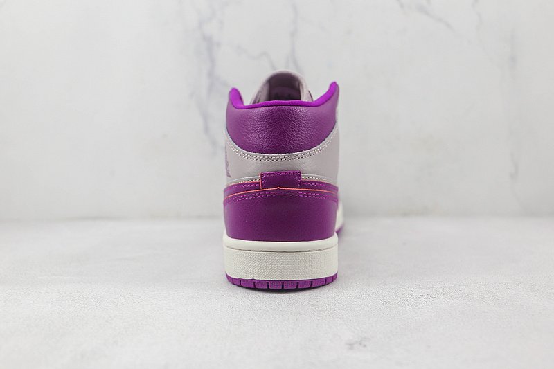 Air Jordan 1 Mid "Magenta" фото № 9