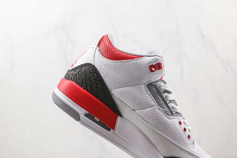 Air Jordan 3 Retro "Fire Red" фото № 4